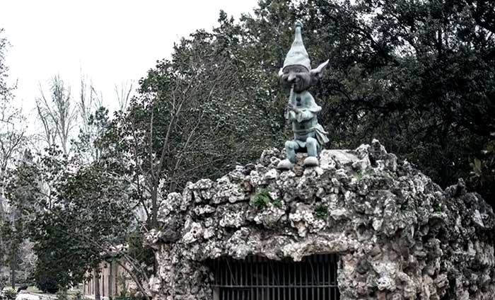 el duende del parque del retiro en Madrid